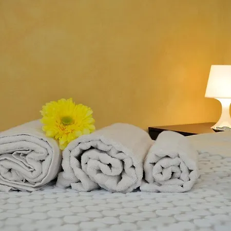 Mimosa Centro Salo' Appartement *